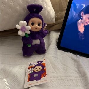 PopMart “Say Hello” Plush Pendant (Timmy Winky’s Chill Flower)